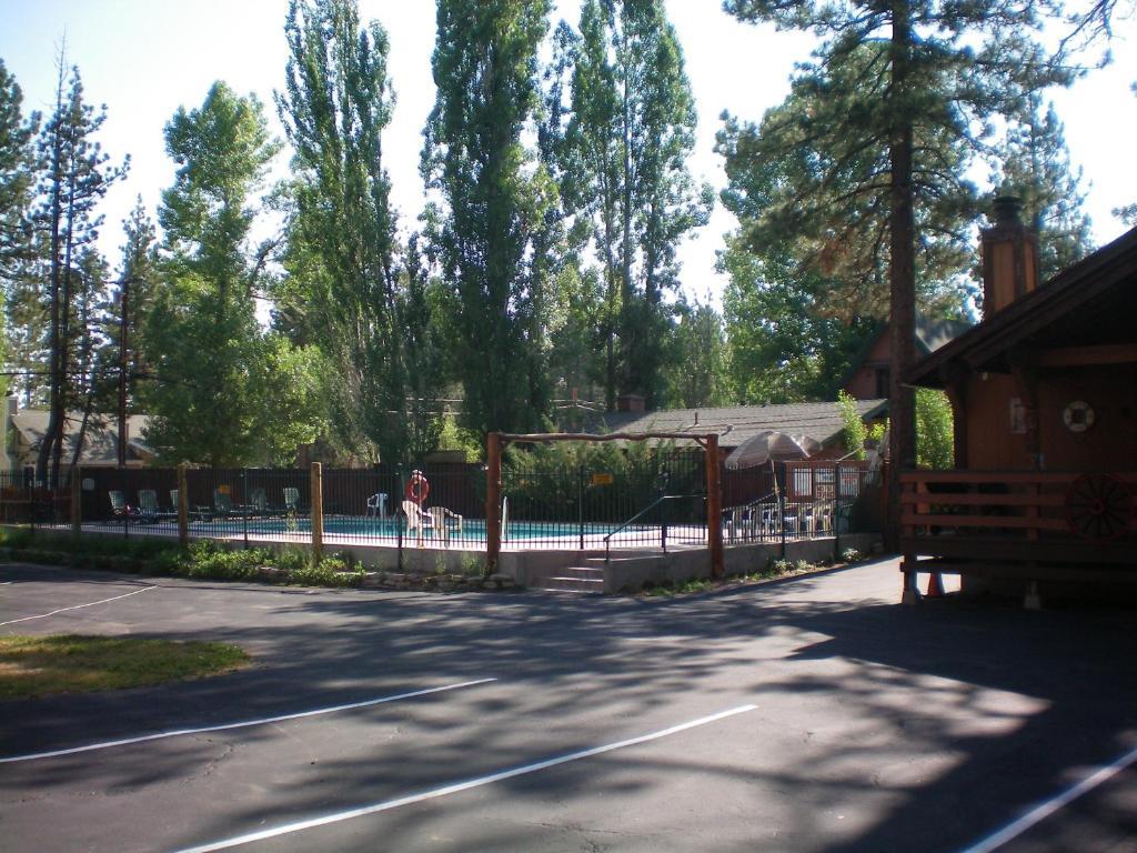 Majestic Moose Lodge - Coptic Village Big Bear Lake Buitenkant foto